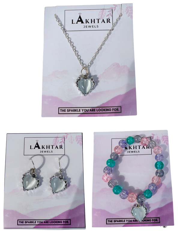 21-Piece Heart Design Exclusive Girls’ Accessory Gift Box with Jewelry, Clips & Polaroids