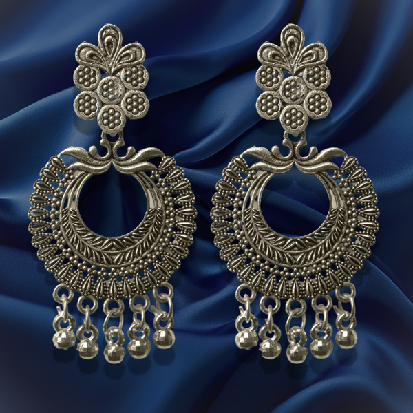 COMBO OF 16 PIECES HEART GIFT HAMPER - 5 EARINGS , 1 RING , 1 NECKLECE , 1 BRACELET , 4 SCRUNCHIES , 2 HAIR CLAW - 1 KIT KAT - 1 KEYCHAIN