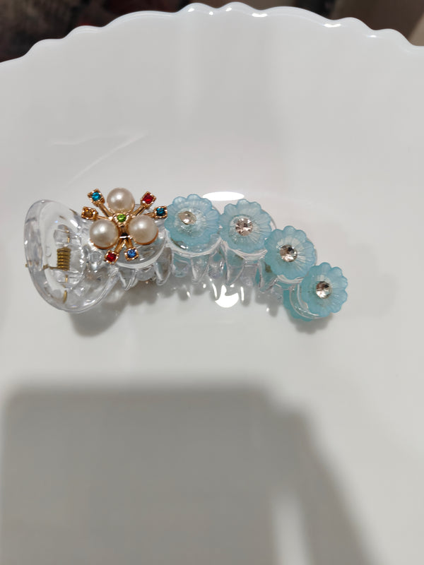 COMBO OF 25 PIECES HEART GIFT HAMPER - 10 EARINGS , 1 NECKLECE , 1 BRACELET , 4 SCRUNCHIES , 7 HAIR CLAW - 1CHOCOLATE- 1 KEYCHAIN